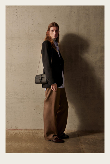 Fotoservizio/FW 23-24/MEN/PRESENTAZIONE/BRIONI/DP2/9