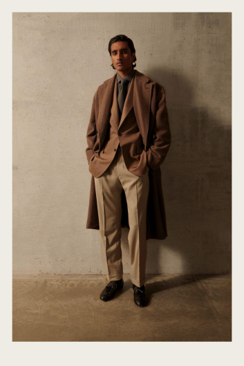 Fotoservizio/FW 23-24/MEN/PRESENTAZIONE/BRIONI/DP2/3