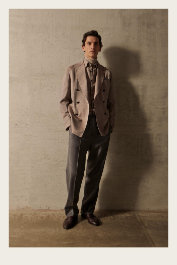 Fotoservizio/FW 23-24/MEN/PRESENTAZIONE/BRIONI/DP2/30