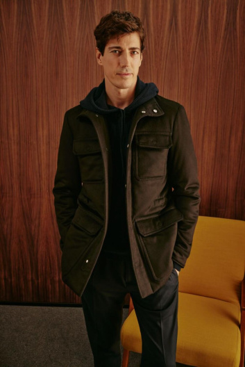 Fotoservizio/FW 23-24/MEN/PRESENTAZIONE/BRETT JOHNSON/DP2/14