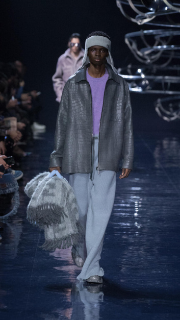 Fotoservizio/FW 23-24/MEN/SFILATA/FENDI/DP2/42