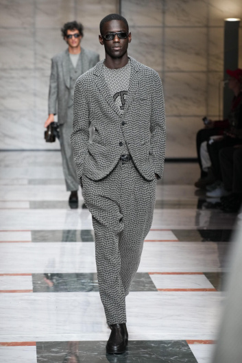 Fotoservizio/FW 23-24/MEN/SFILATA/GIORGIO ARMANI/DP2/3