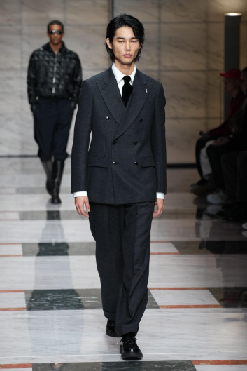 Fotoservizio/FW 23-24/MEN/SFILATA/GIORGIO ARMANI/DP2/3