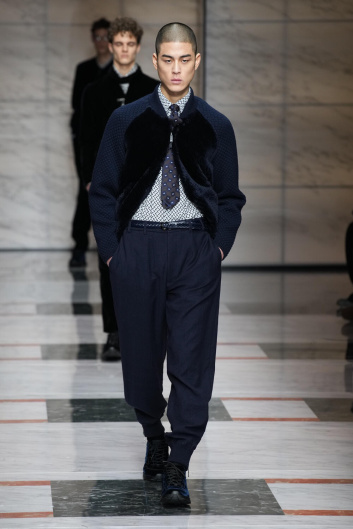 Fotoservizio/FW 23-24/MEN/SFILATA/GIORGIO ARMANI/DP2/3