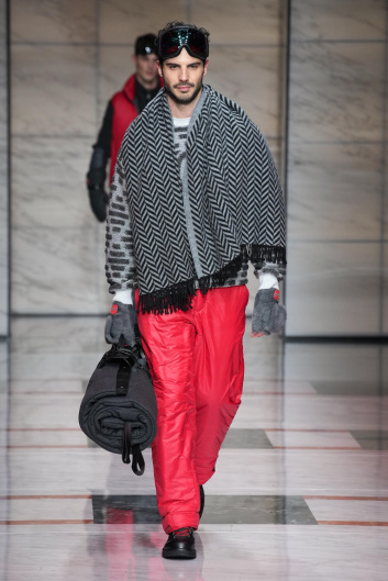 Fotoservizio/FW 23-24/MEN/SFILATA/GIORGIO ARMANI/DP2/15