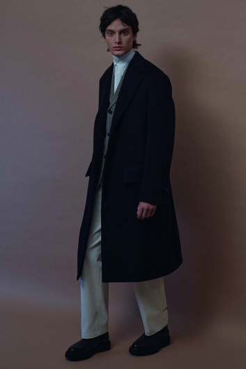 Fotoservizio/FW 23-24/MEN/PRESENTAZIONE/CORNELIANI/DP2/3