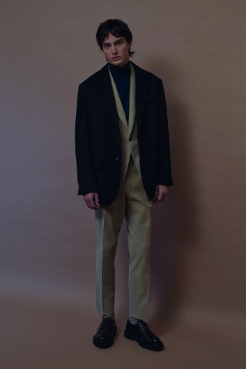 Fotoservizio/FW 23-24/MEN/PRESENTAZIONE/CORNELIANI/DP2/17