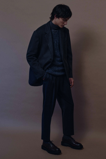 Fotoservizio/FW 23-24/MEN/PRESENTAZIONE/CORNELIANI/DP2/12