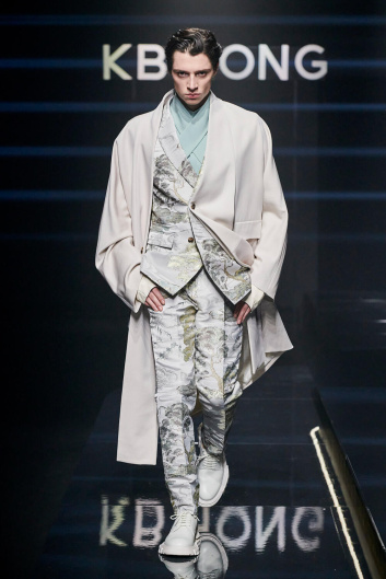 Fotoservizio/FW 23-24/MEN/PRESENTAZIONE/KB HONG/DP2/23