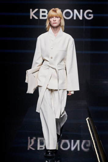 Fotoservizio/FW 23-24/MEN/PRESENTAZIONE/KB HONG/DP2/40