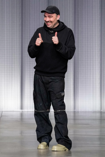 Fotoservizio/FW 23-24/WOMEN/SFILATA/ICEBERG/DP2/10