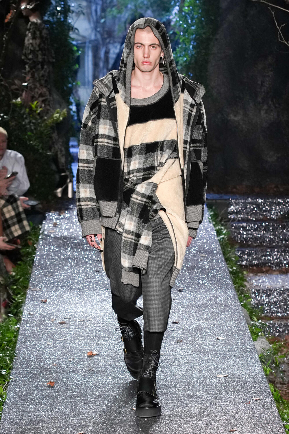 Fotoservizio/FW 23-24/WOMEN/SFILATA/ANTONIO MARRAS/DP2/9