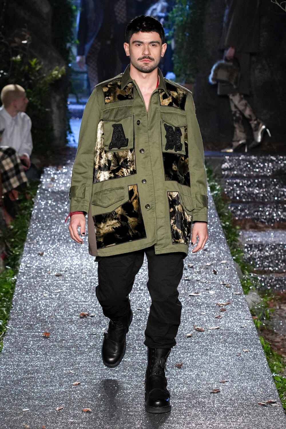 Fotoservizio/FW 23-24/WOMEN/SFILATA/ANTONIO MARRAS/DP2/7