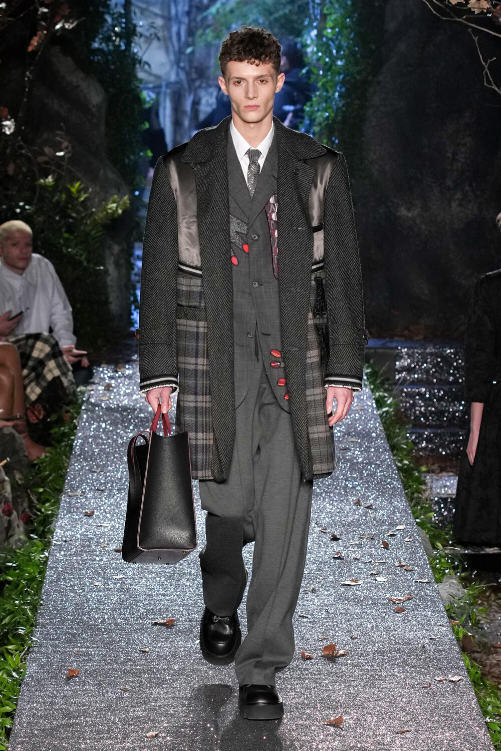 Fotoservizio/FW 23-24/WOMEN/SFILATA/ANTONIO MARRAS/DP2/7