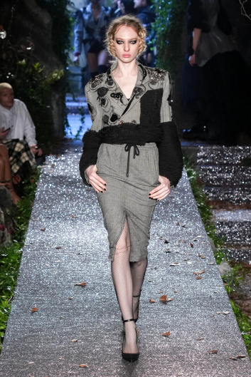 Fotoservizio/FW 23-24/WOMEN/SFILATA/ANTONIO MARRAS/DP2/8