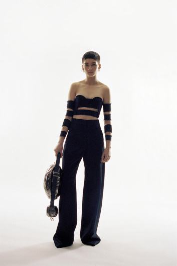 Fotoservizio/FW 23-24/WOMEN/PRESENTAZIONE/KRIZIA/DP2/2