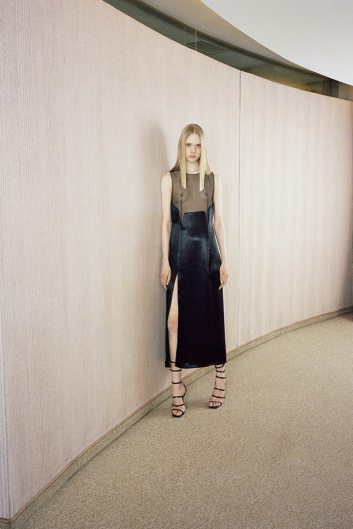Fotoservizio/FW 23-24/WOMEN/PRESENTAZIONE/KRIZIA/DP2/21