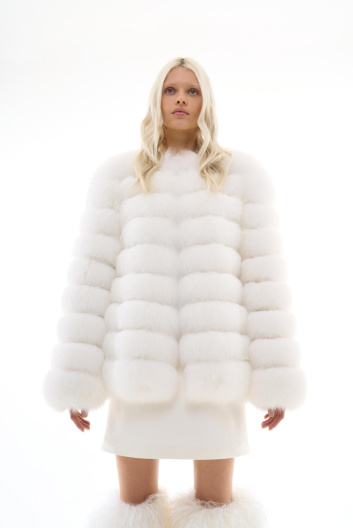 Fotoservizio/FW 23-24/WOMEN/PRESENTAZIONE/SIMONETTA RAVIZZA/DP2/12