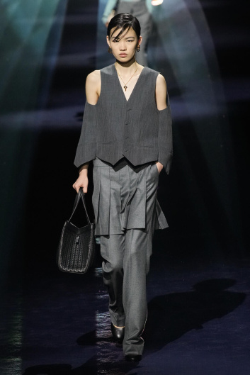 Fotoservizio/FW 23-24/WOMEN/SFILATA/FENDI/DP2/5
