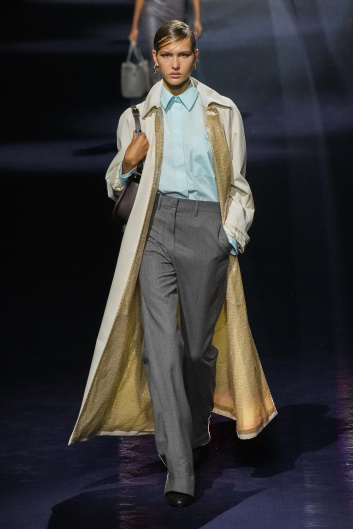 Fotoservizio/FW 23-24/WOMEN/SFILATA/FENDI/DP2/8