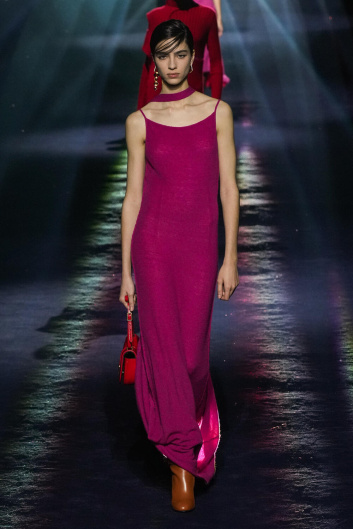 Fotoservizio/FW 23-24/WOMEN/SFILATA/FENDI/DP2/0