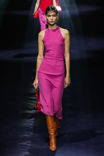 Fotoservizio/FW 23-24/WOMEN/SFILATA/FENDI/DP2/2
