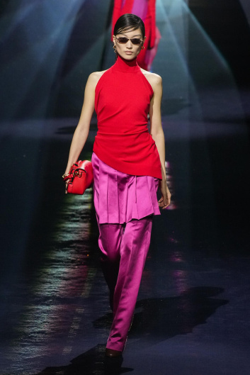 Fotoservizio/FW 23-24/WOMEN/SFILATA/FENDI/DP2/3