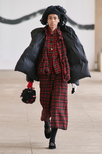 Fotoservizio/FW 23-24/WOMEN/SFILATA/DANIELA GREGIS/DP2/46