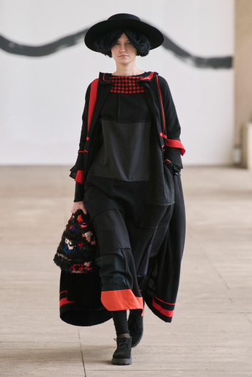 Fotoservizio/FW 23-24/WOMEN/SFILATA/DANIELA GREGIS/DP2/54