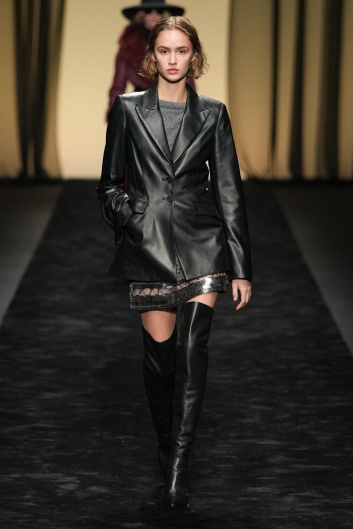 Fotoservizio/FW 23-24/WOMEN/SFILATA/ALBERTA FERRETTI/DP2/6