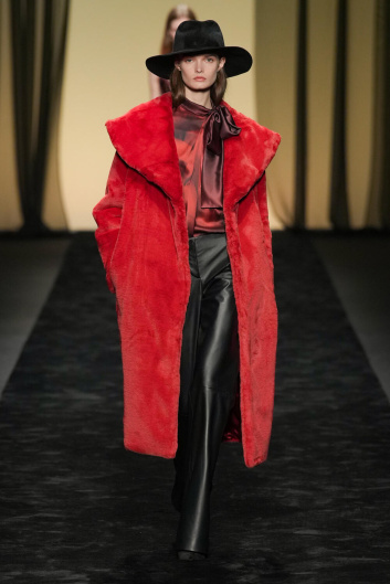 Fotoservizio/FW 23-24/WOMEN/SFILATA/ALBERTA FERRETTI/DP2/4
