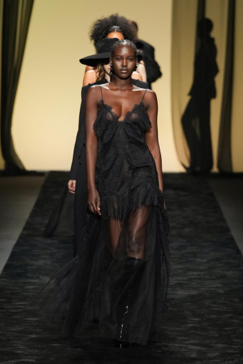 Fotoservizio/FW 23-24/WOMEN/SFILATA/ALBERTA FERRETTI/DP2/35