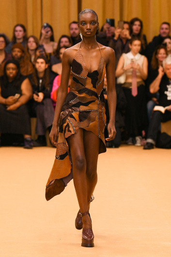 Fotoservizio/FW 23-24/WOMEN/SFILATA/ROBERTO CAVALLI/DP2/1