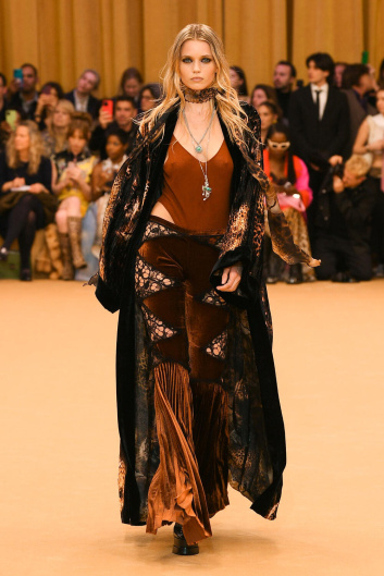 Fotoservizio/FW 23-24/WOMEN/SFILATA/ROBERTO CAVALLI/DP2/2