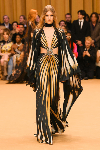 Fotoservizio/FW 23-24/WOMEN/SFILATA/ROBERTO CAVALLI/DP2/2