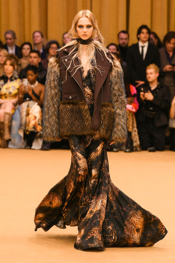 Fotoservizio/FW 23-24/WOMEN/SFILATA/ROBERTO CAVALLI/DP2/3