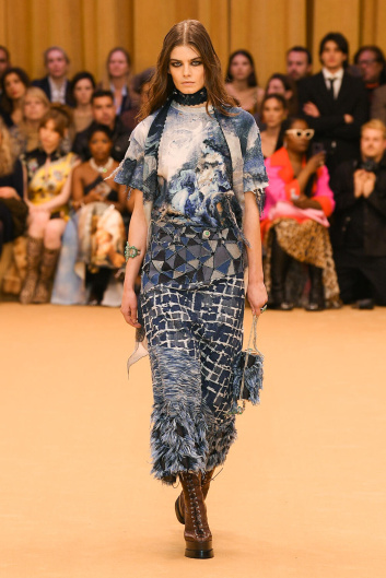 Fotoservizio/FW 23-24/WOMEN/SFILATA/ROBERTO CAVALLI/DP2/15