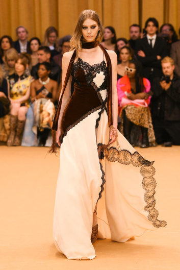 Fotoservizio/FW 23-24/WOMEN/SFILATA/ROBERTO CAVALLI/DP2/16