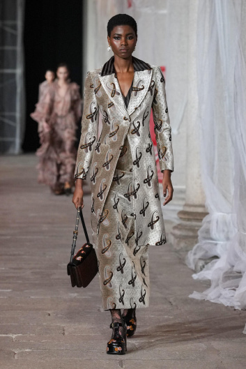 Fotoservizio/FW 23-24/WOMEN/SFILATA/ETRO/DP2/13