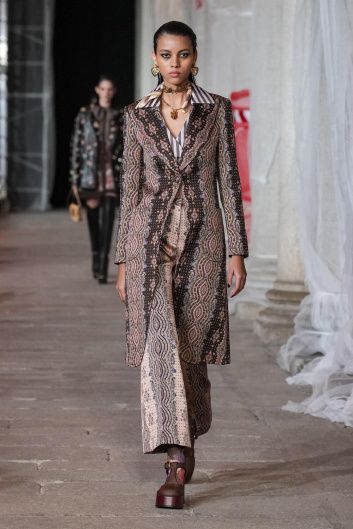 Fotoservizio/FW 23-24/WOMEN/SFILATA/ETRO/DP2/15
