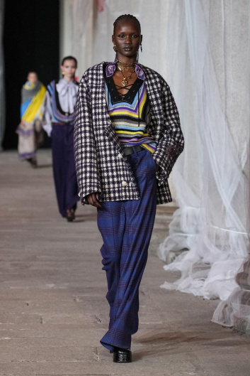 Fotoservizio/FW 23-24/WOMEN/SFILATA/ETRO/DP2/43