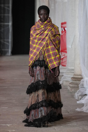 Fotoservizio/FW 23-24/WOMEN/SFILATA/ETRO/DP2/57
