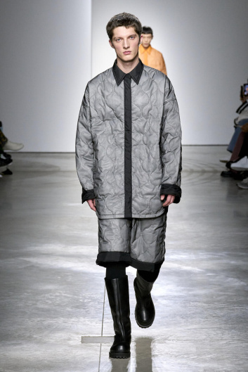 Fotoservizio/FW 23-24/WOMEN/SFILATA/ONITSUKA TIGER/DP2/26