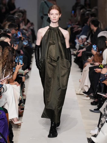 Fotoservizio/FW 23-24/WOMEN/SFILATA/MAX MARA/DP2/1