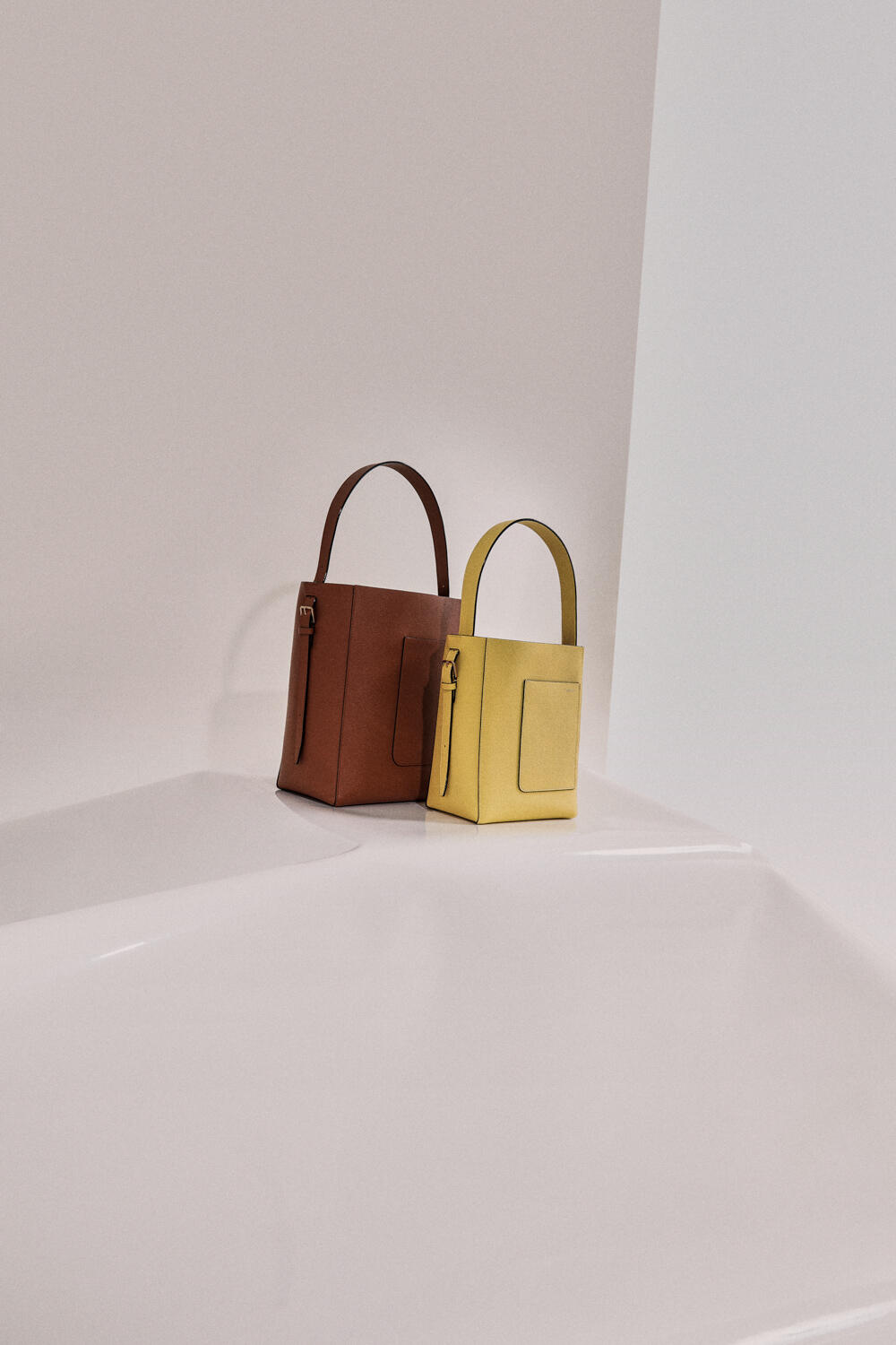 VALEXTRA WOMEN FW 23-24 - Foto #5