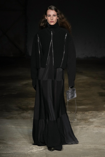 Fotoservizio/FW 23-24/WOMEN/SFILATA/ANTEPRIMA/DP2/6