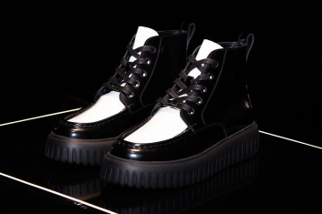 Fotoservizio/FW 23-24/WOMEN/PRESENTAZIONE/HOGAN/DP2/15