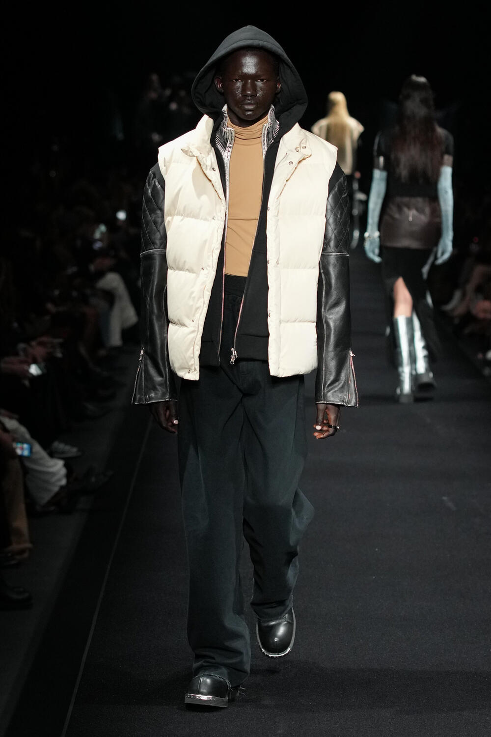 MM6 MAISON MARGIELA WOMEN FW 23-24 - Foto #11