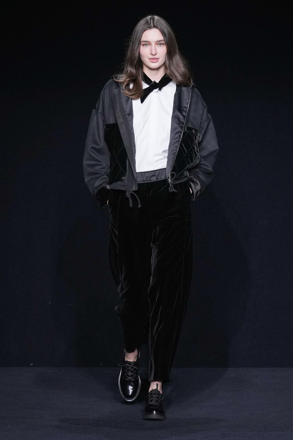 EMPORIO ARMANI WOMEN FW 23-24 - Foto #17