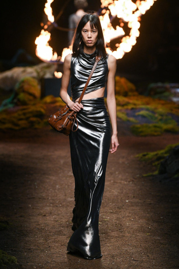 Fotoservizio/FW 23-24/WOMEN/SFILATA/BLUMARINE/DP2/7